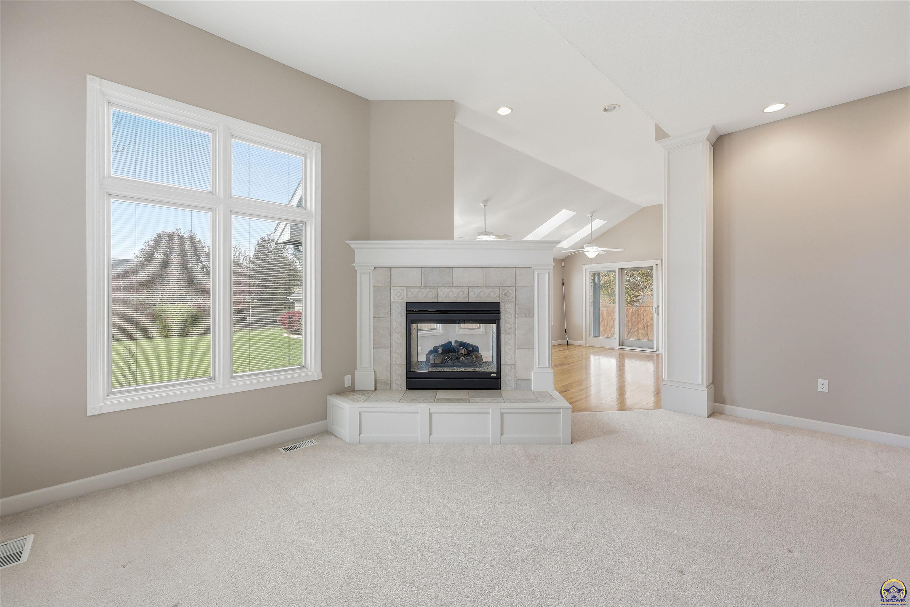 5021 Northwest Sterling Chase Drive Topeka, KS 66618 - Photo 6 of 40