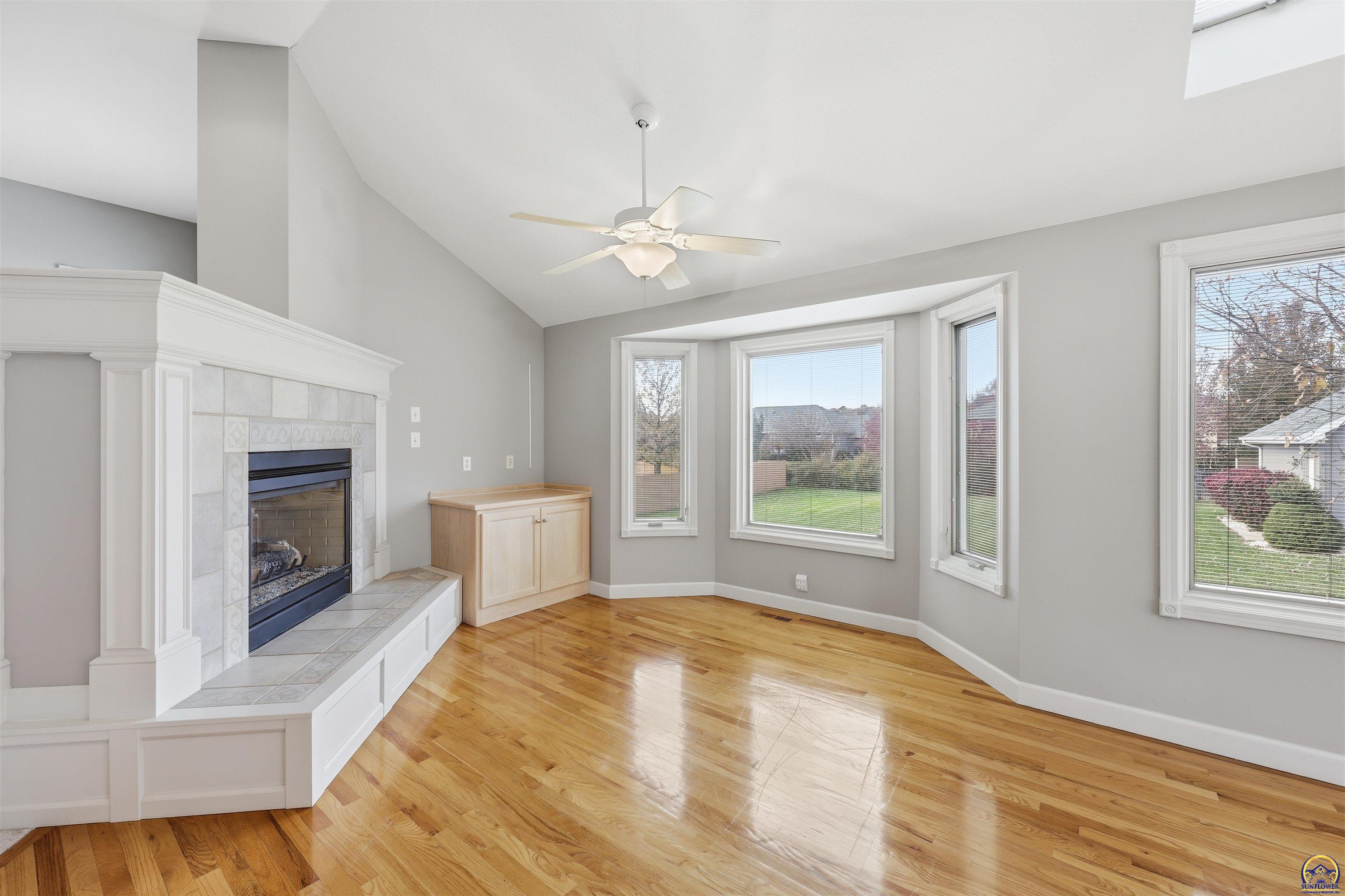 5021 Northwest Sterling Chase Drive Topeka, KS 66618 - Photo 7 of 40