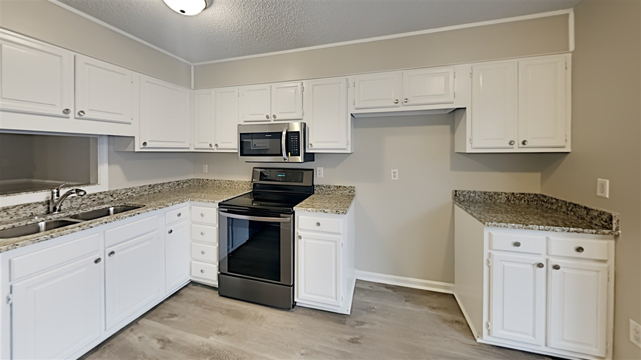 6718 Tattershale Court Raleigh, NC 27613 - Photo 5 of 13 Photo 5
