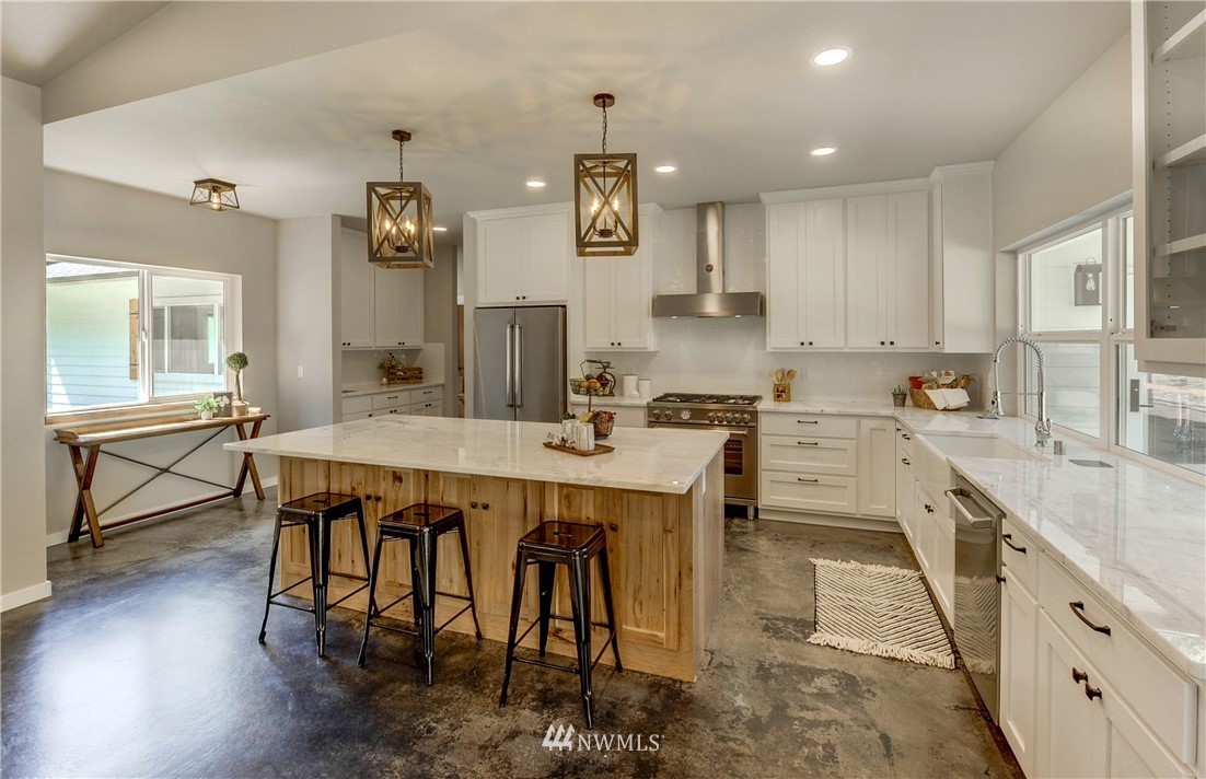 21015 Lake Riley Road Arlington, WA 98223 - Photo 14 of 40 Gallery Image 14