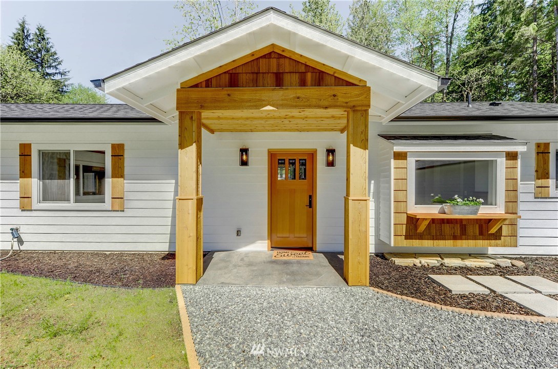 21015 Lake Riley Road Arlington, WA 98223 - Photo 3 of 40 Gallery Image 3
