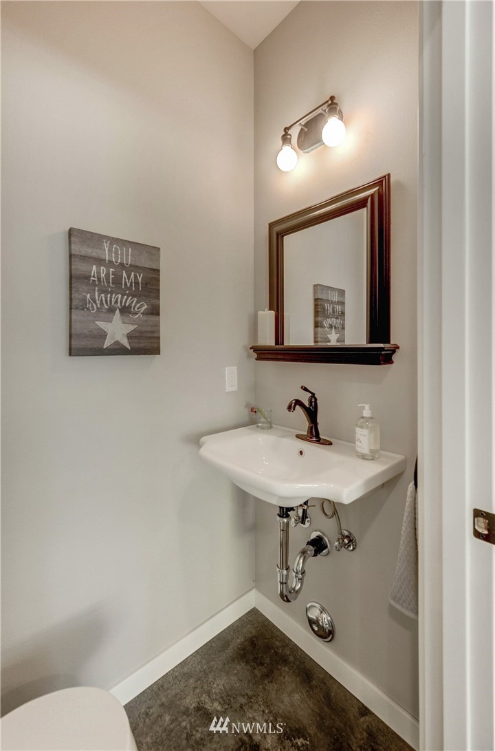 21015 Lake Riley Road Arlington, WA 98223 - Photo 21 of 40 Gallery Image 21