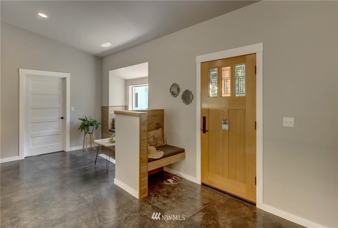 21015 Lake Riley Road Arlington, WA 98223 - Photo 4 of 40 Gallery Image 4