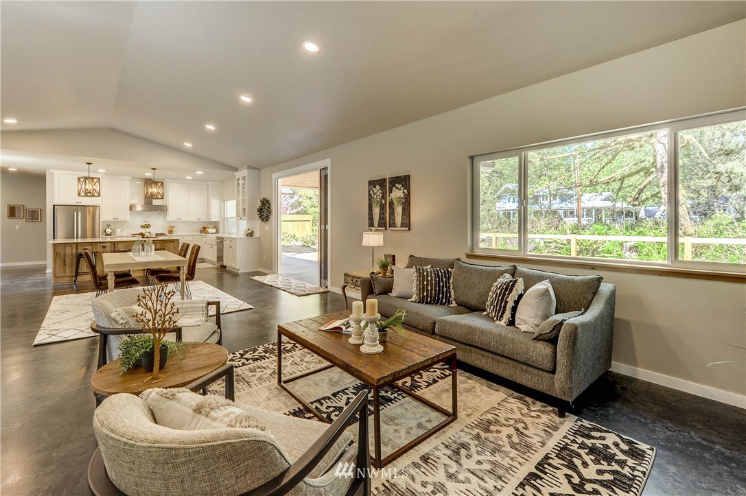 21015 Lake Riley Road Arlington, WA 98223 - Photo 6 of 40 Gallery Image 6