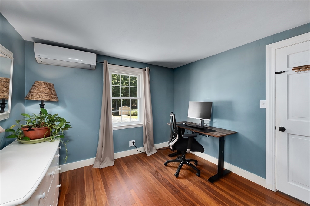 185 Georgetown Road Boxford, MA 01921 - Photo 17 of 31