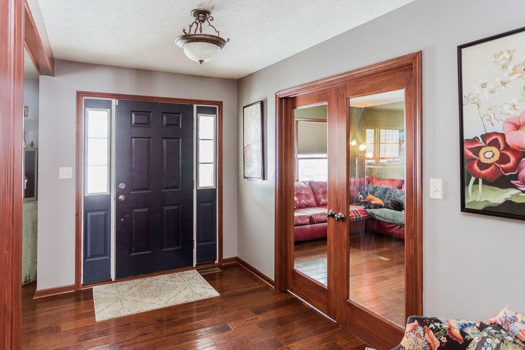 6233 Thomas Road Radnor, OH 43066 - Photo 3 of 49