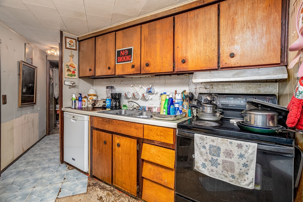 10 Mountain Brook Road Sturbridge, MA 01566 - Photo 8 of 24 Gallery Image 8