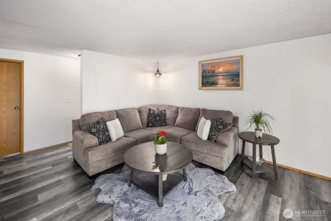 $295,000 | 75 Northwest Columbia Drive, Unit A103, Oak Harbor, WA 98277