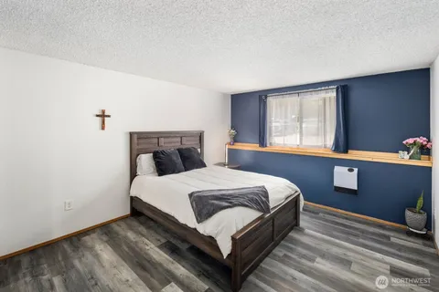 $295,000 | 75 Northwest Columbia Drive, Unit A103, Oak Harbor, WA 98277