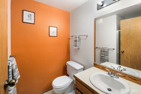 $295,000 | 75 Northwest Columbia Drive, Unit A103, Oak Harbor, WA 98277