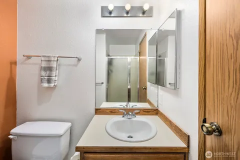 $295,000 | 75 Northwest Columbia Drive, Unit A103, Oak Harbor, WA 98277