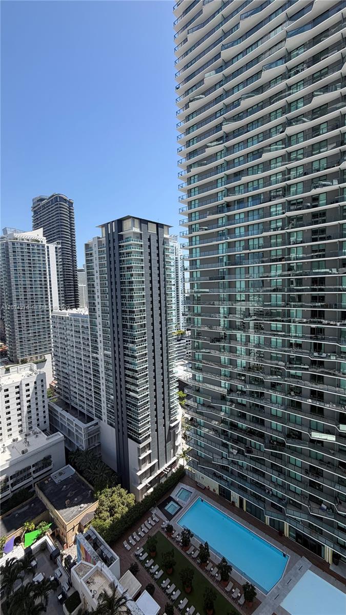 60 Southwest 13th Street, Unit 2610 Miami, FL 33130 - Photo 2 of 18 Gallery Image 2