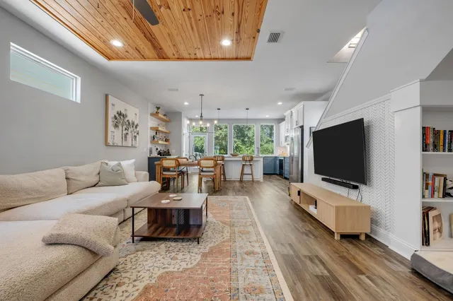 $399,000 | 5610 Fletcher Oaks Drive, Tallahassee, FL 32317