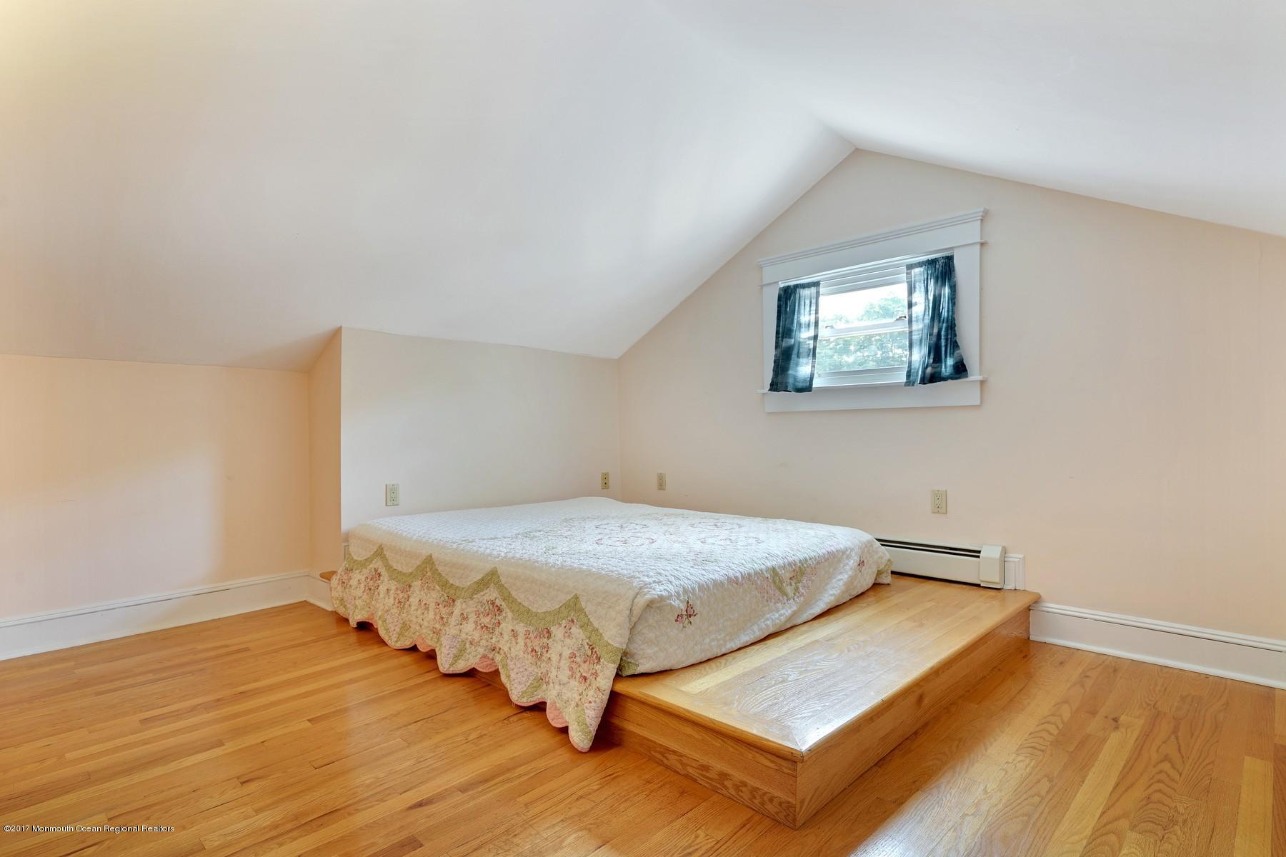 806 Ocean Road Spring Lake Heights, NJ 07762 - Photo 21 of 33 den 2nd fl