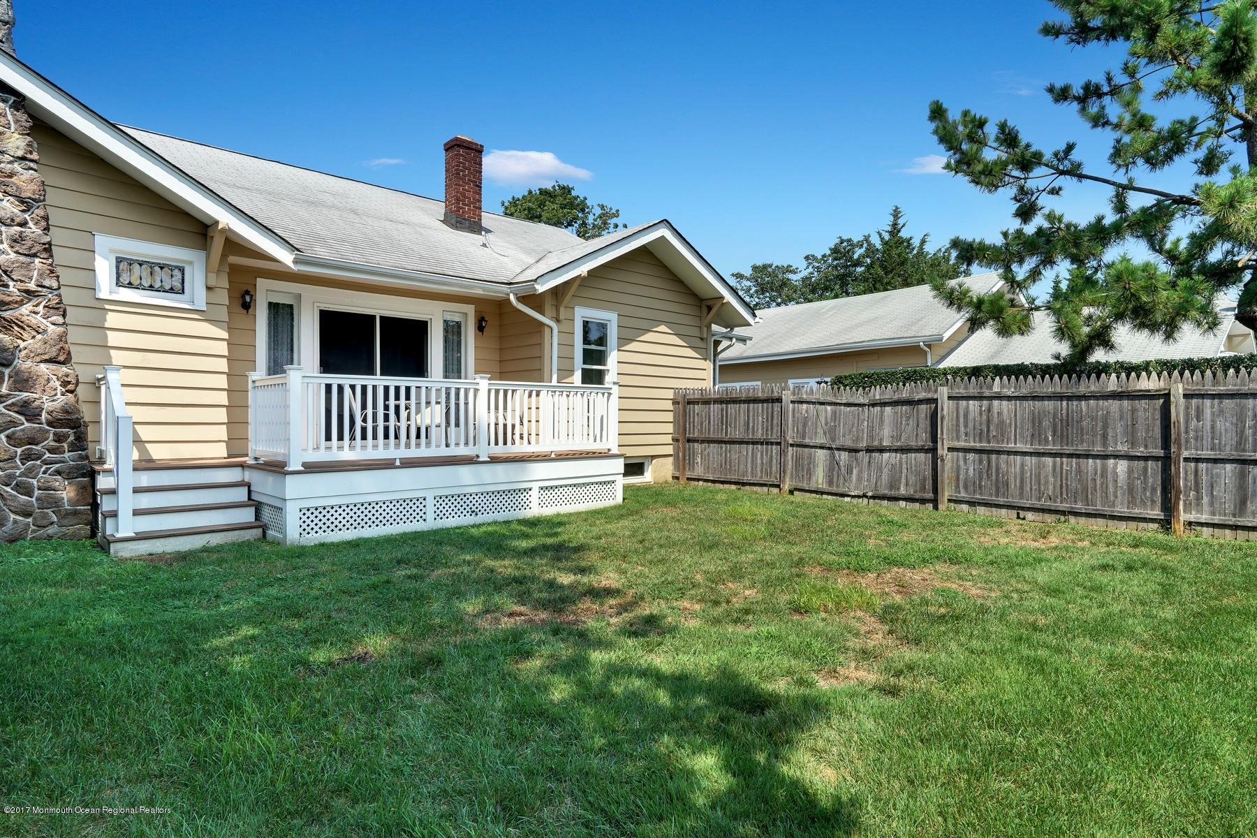 806 Ocean Road Spring Lake Heights, NJ 07762 - Photo 23 of 33 side yard