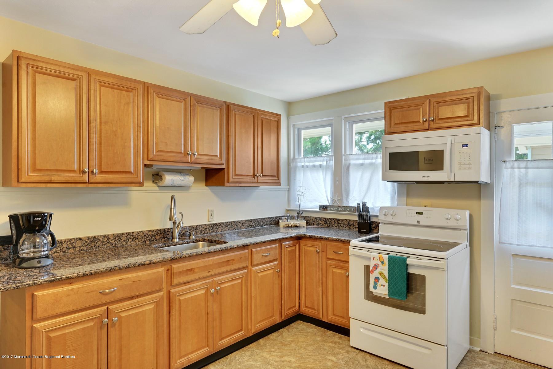 806 Ocean Road Spring Lake Heights, NJ 07762 - Photo 26 of 33 Apt 2 kitchen