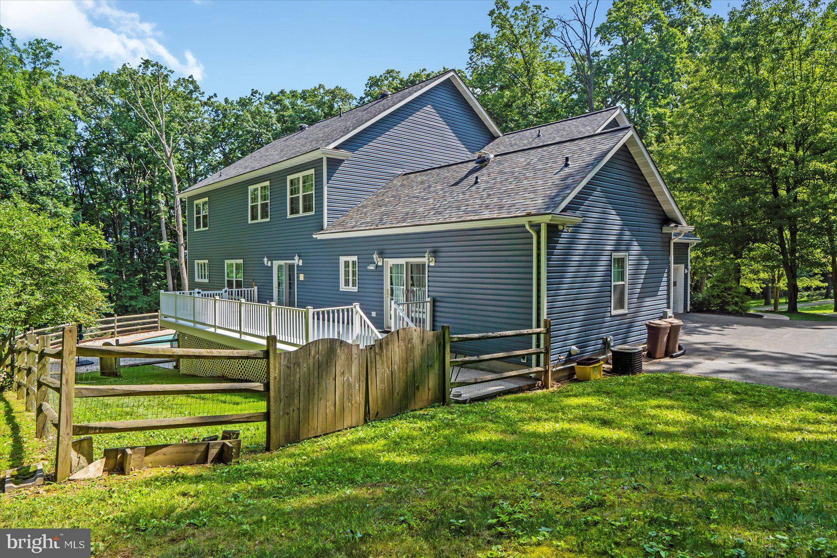 1435 Ridge Road Westminster, MD 21157 - Photo 4 of 35