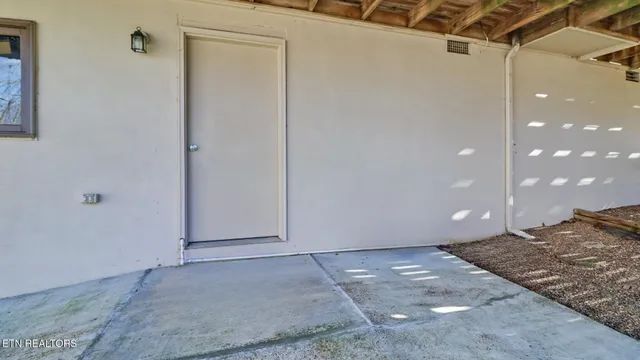 $359,500 | 320 Lake Catherine Circle, Crossville, TN 38558