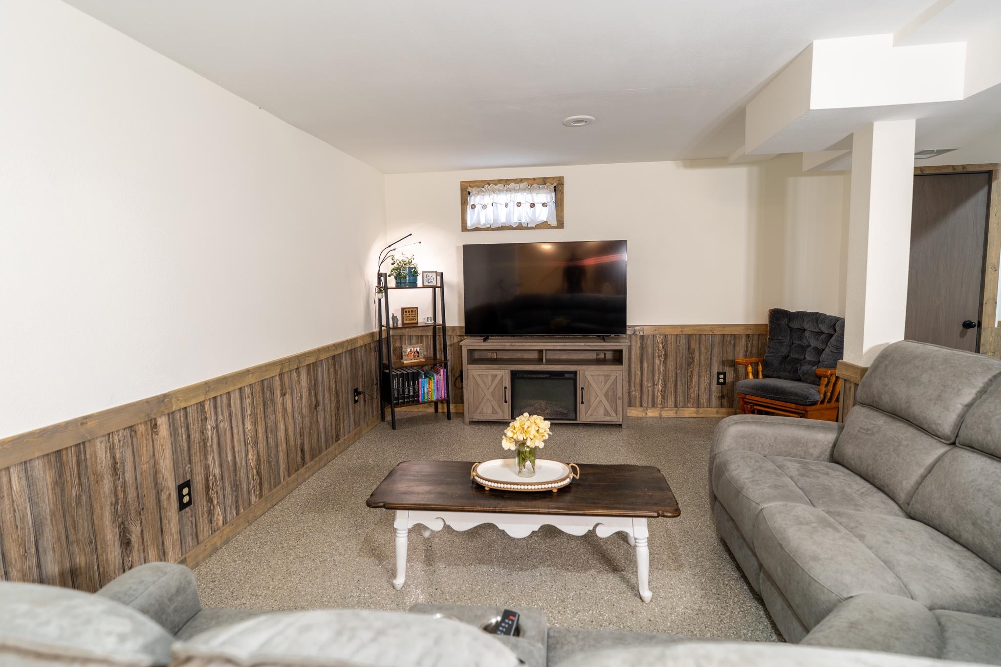 303 South Mill Street Albany, WI 53502 - Photo 14 of 21