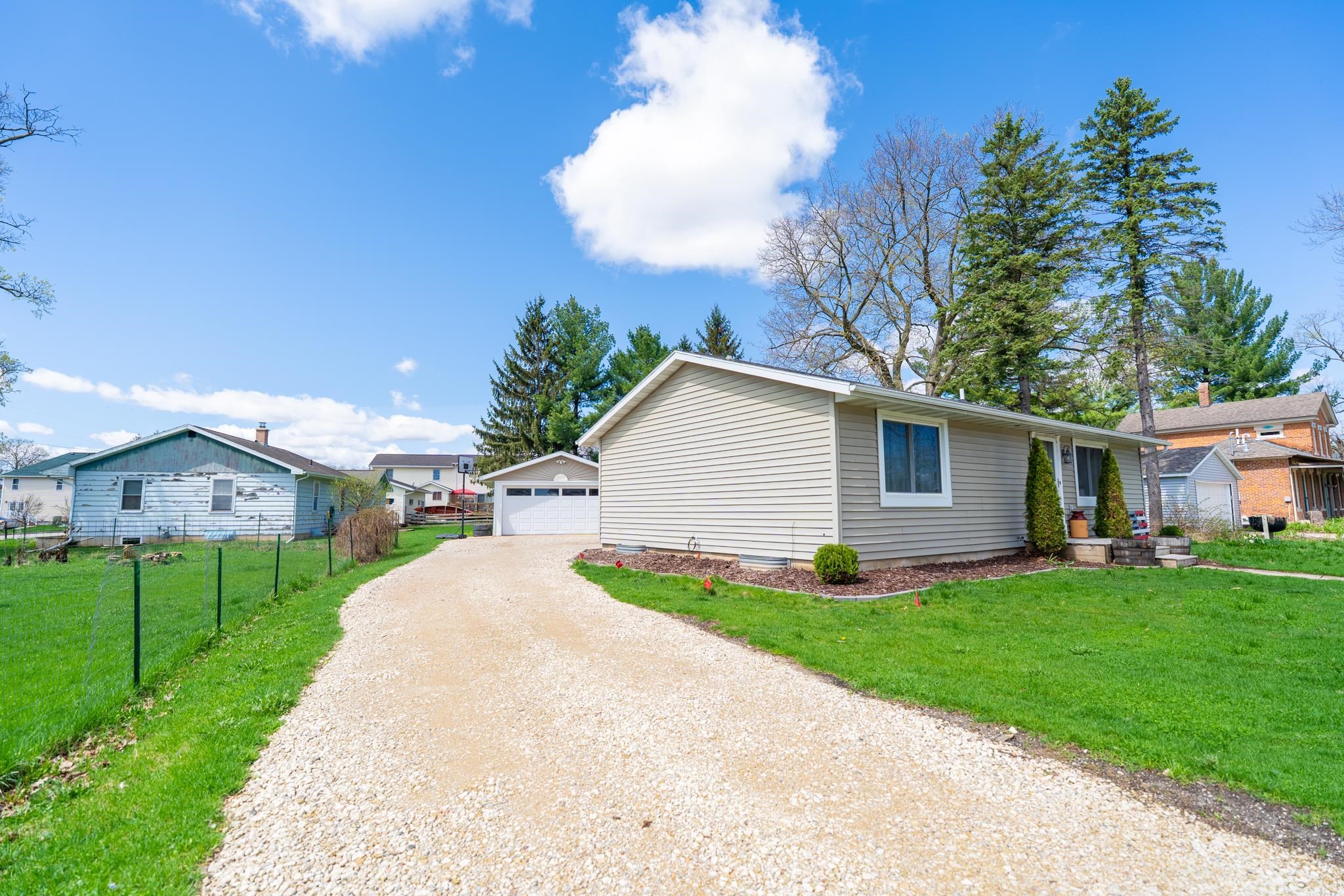 303 South Mill Street Albany, WI 53502 - Photo 17 of 21