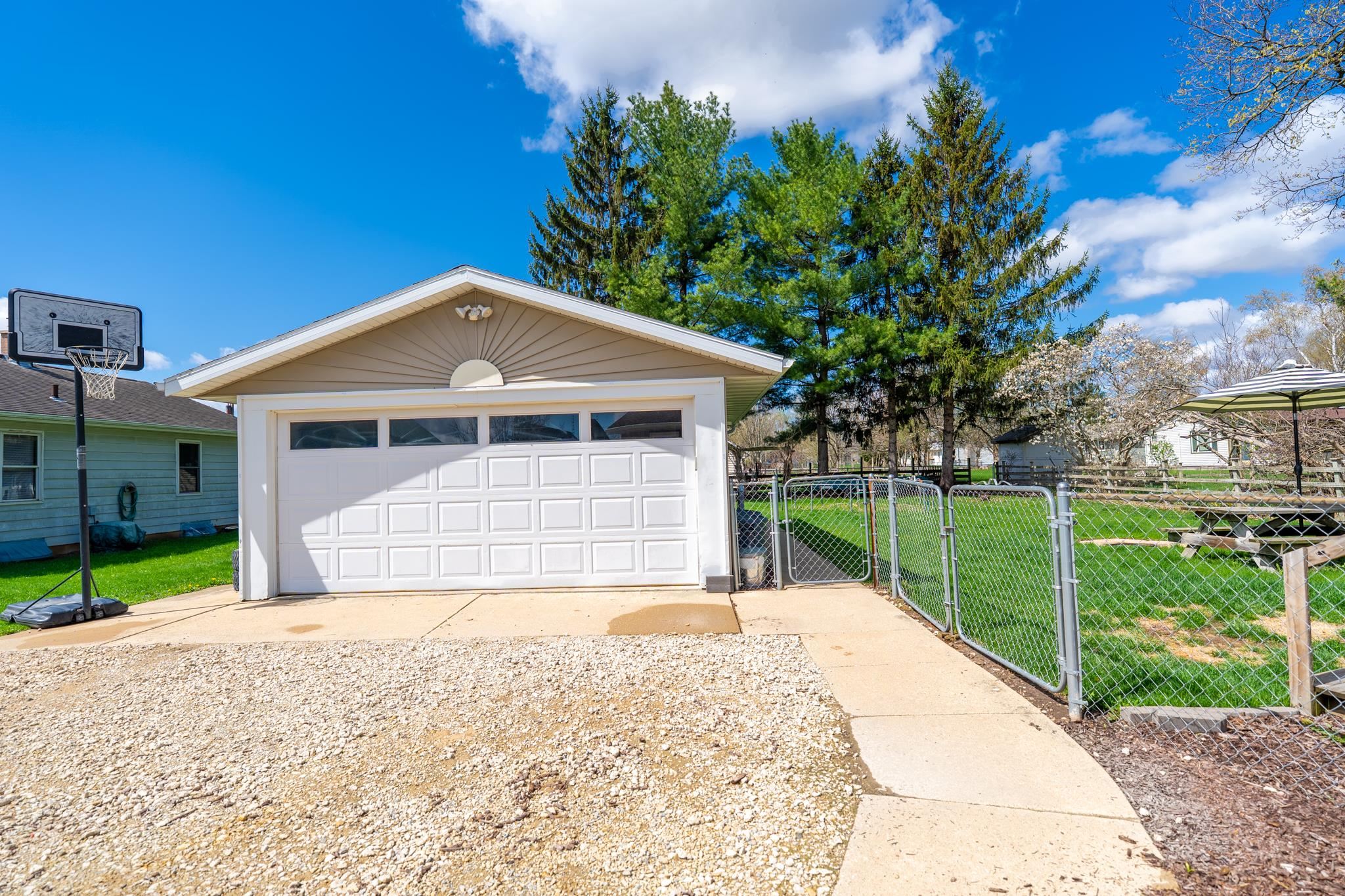 303 South Mill Street Albany, WI 53502 - Photo 19 of 21