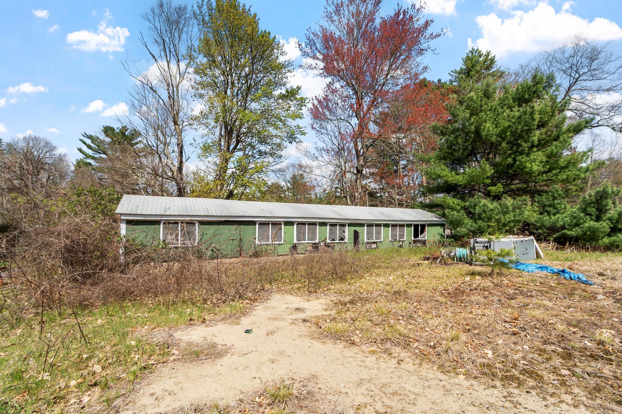 94 Amherst Road Merrimack, NH 03054 - Photo 32 of 41 Gallery Image 32