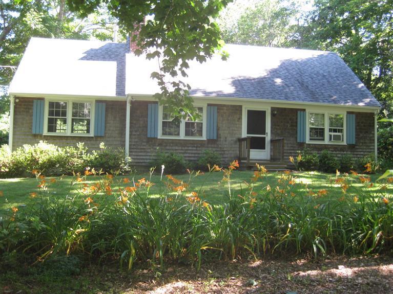 17 F R Lillie Road Woods Hole, MA 02543 - Photo 1 of 12 Primary Photo
