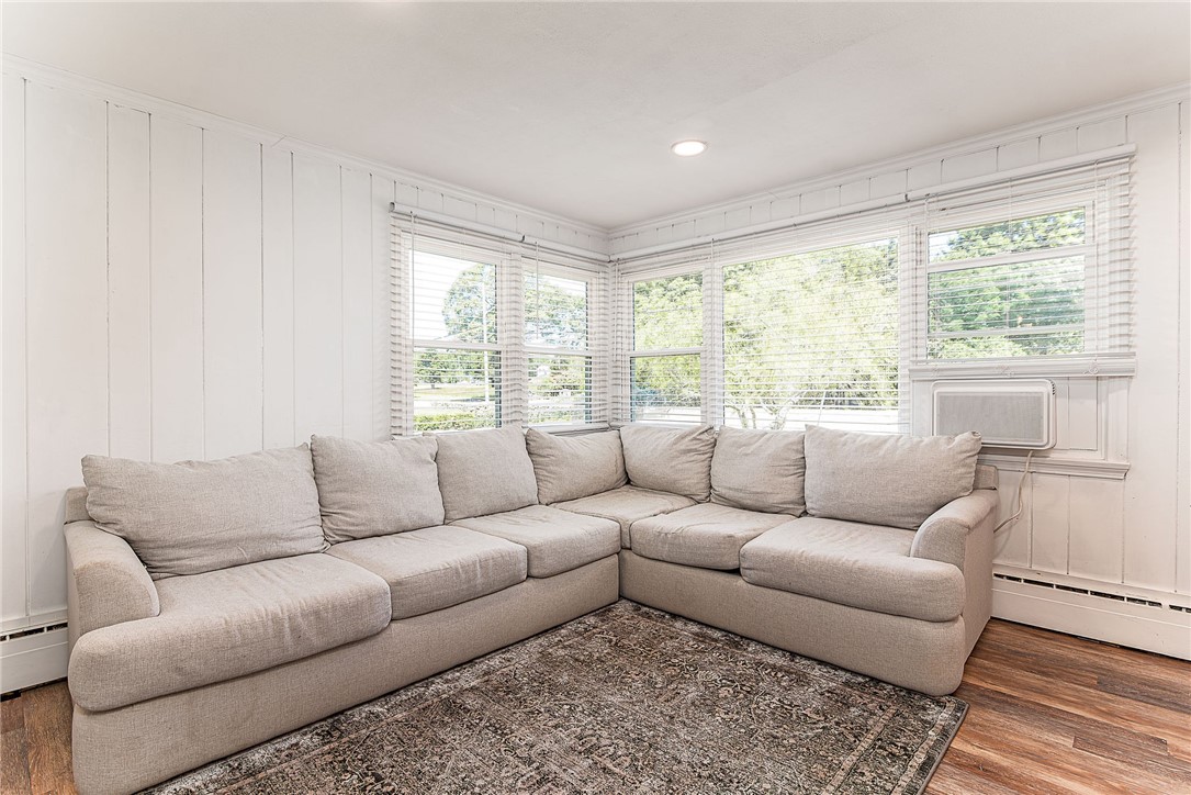 189 Shore Road Westerly, RI 02891 - Photo 10 of 30
