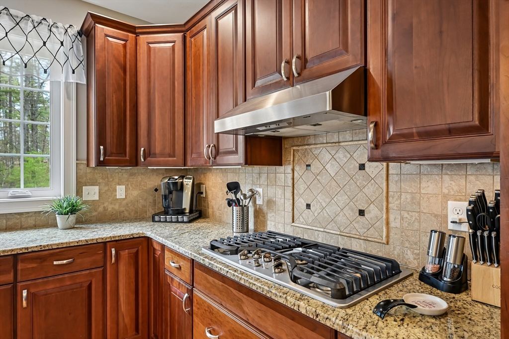 249 Boxboro Road Stow, MA 01775 - Photo 18 of 42