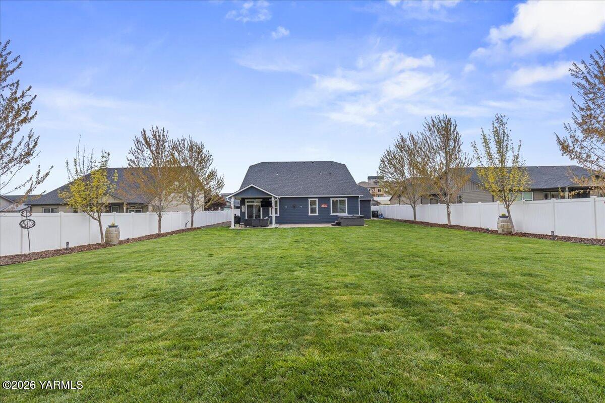 7803 Fremont Way Yakima, WA 98908 - Photo 42 of 49 Back yard