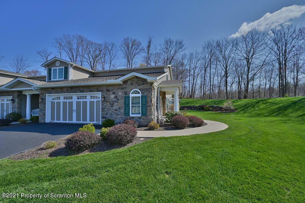 39 Wyndham Road Clarks Summit, PA 18411 - Photo 3 of 44 Gallery Image 3