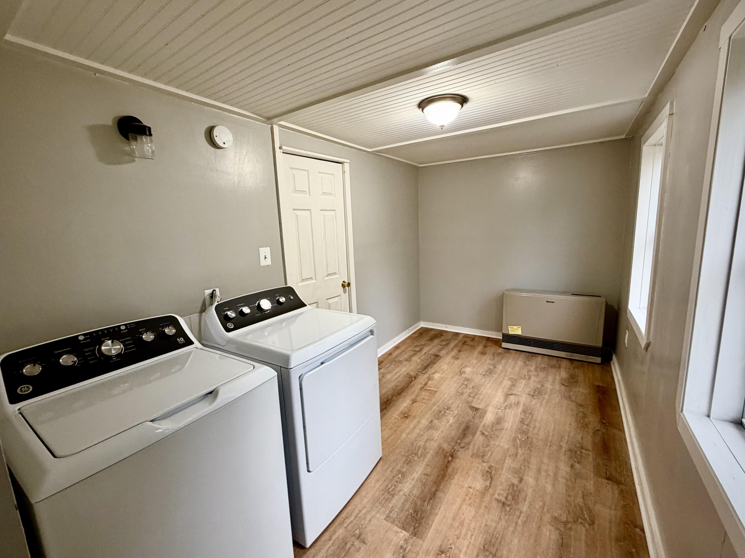 307 Main Street Ellsworth, ME 04605 - Photo 19 of 26