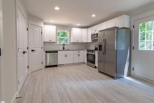 $349,999 | 121 A & B Brookmeade Drive, Anderson, SC 29624