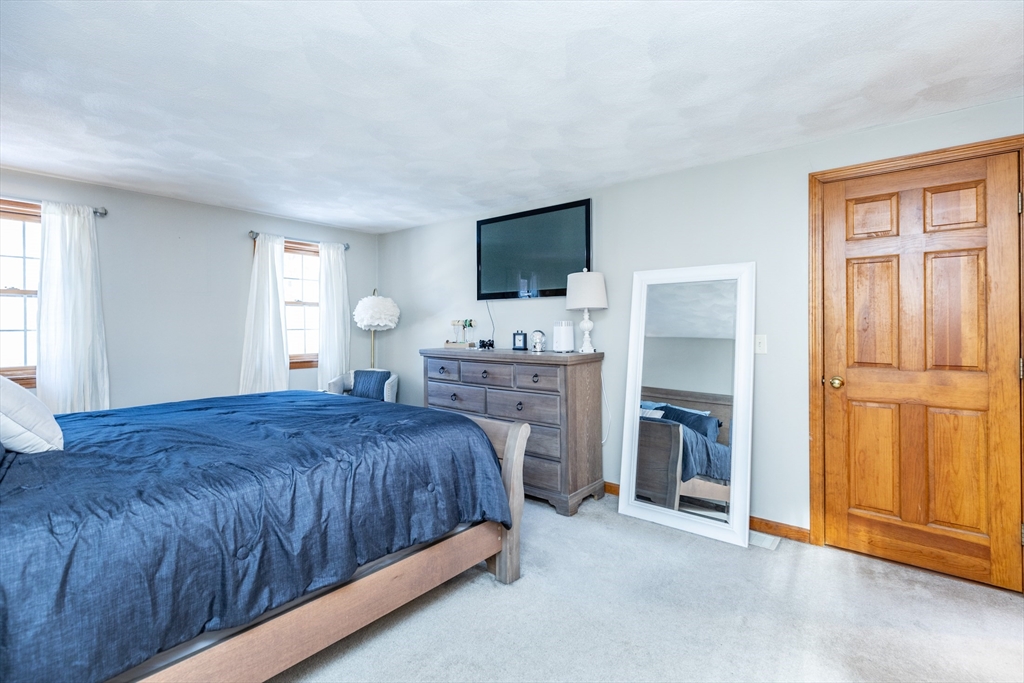 8 Gov Doherty Road Billerica, MA 01821 - Photo 20 of 41