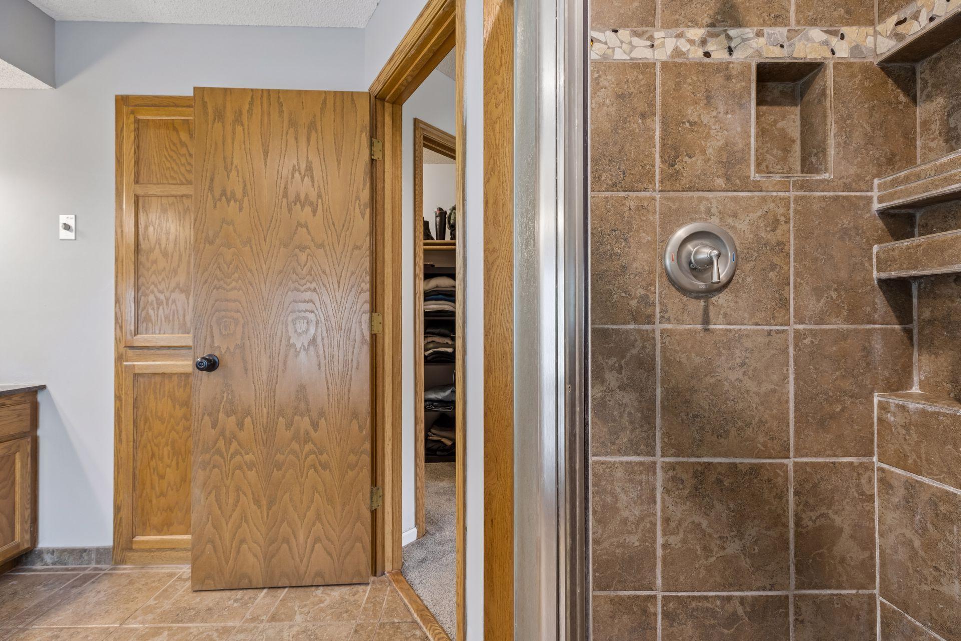 9136 Pinehurst Road Woodbury, MN 55125 - Photo 51 of 86 Gallery Image 51