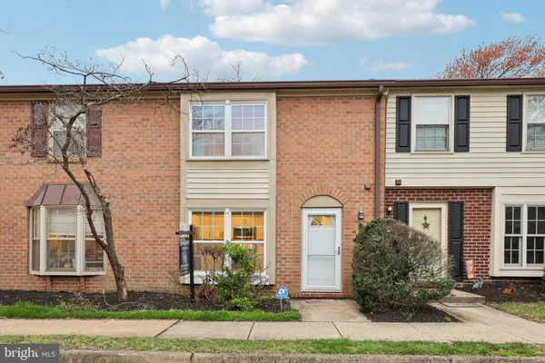 $510,000 | 5678 Independence Circle, Alexandria, VA 22312