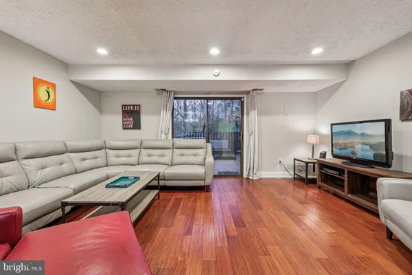 $510,000 | 5678 Independence Circle, Alexandria, VA 22312