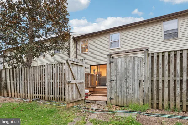 $510,000 | 5678 Independence Circle, Alexandria, VA 22312