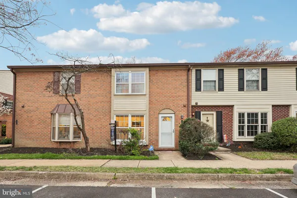 $510,000 | 5678 Independence Circle, Alexandria, VA 22312