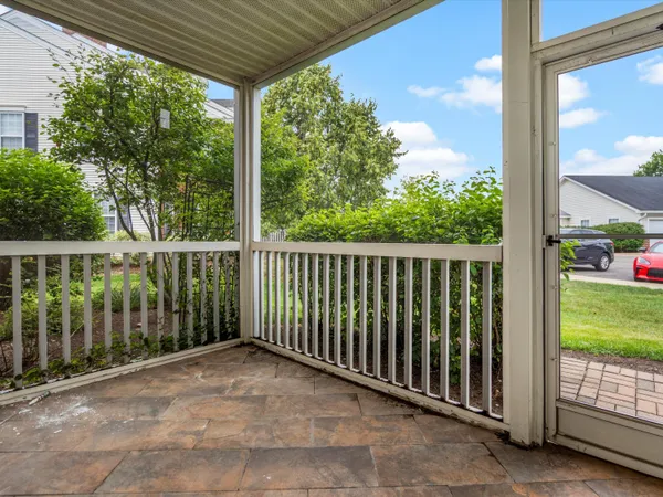 $1,690 | 846 West Summerfield Gln Circle, Ann Arbor, MI 48103