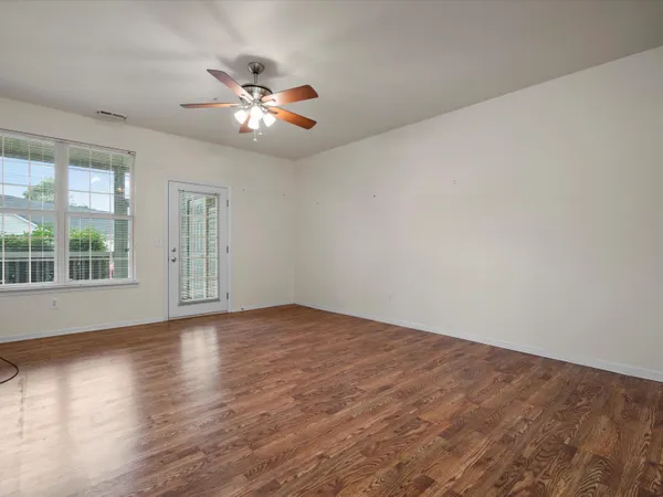 $1,690 | 846 West Summerfield Gln Circle, Ann Arbor, MI 48103