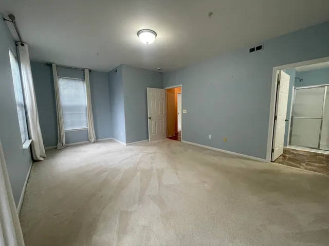 $1,690 | 846 West Summerfield Gln Circle, Ann Arbor, MI 48103