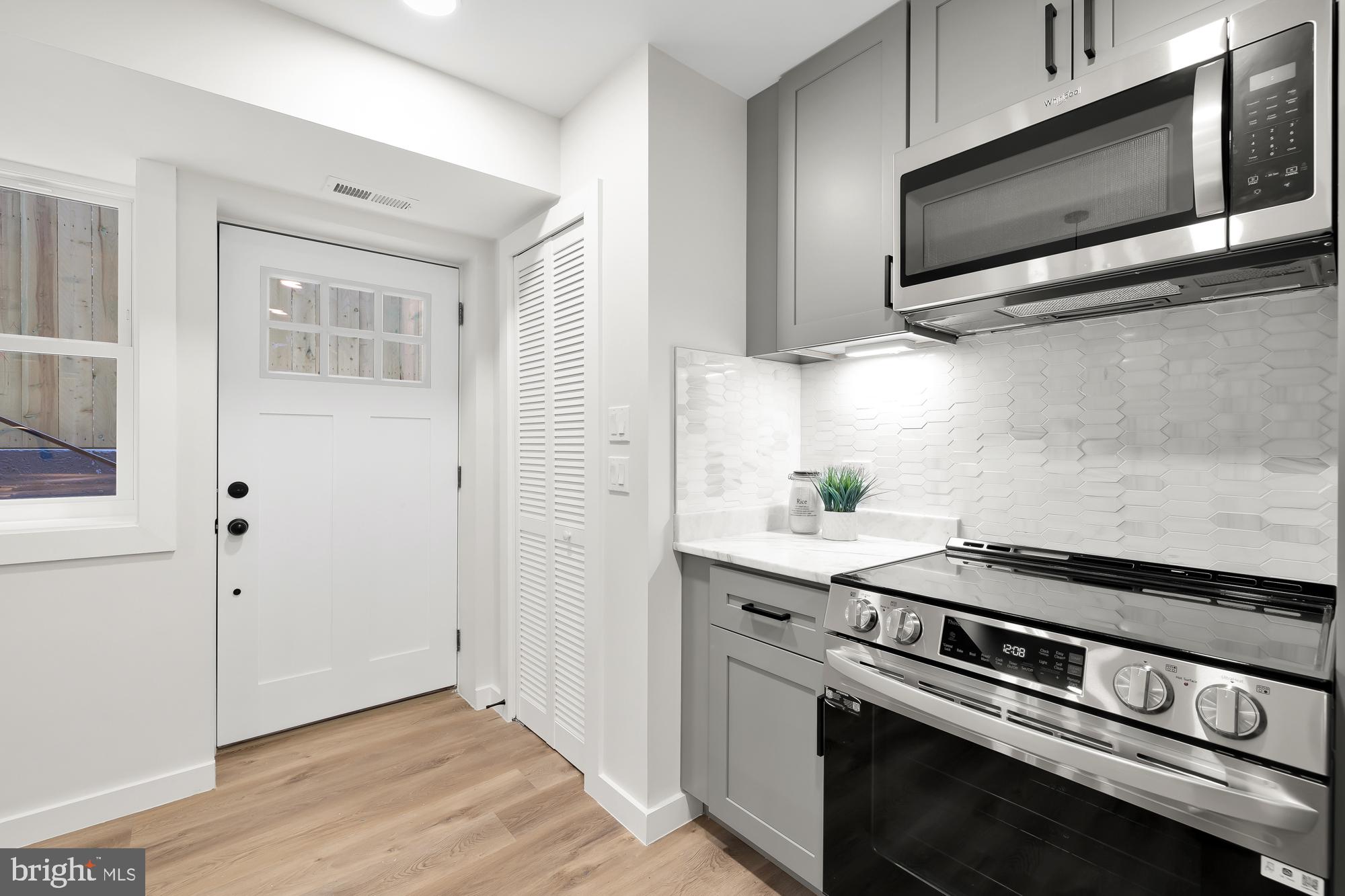 1644 Park Road Northwest, Unit A Washington, DC 20010 - Photo 14 of 37 Kitchen