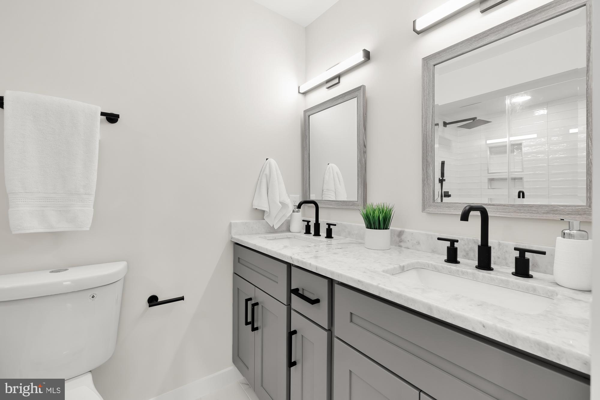 1644 Park Road Northwest, Unit A Washington, DC 20010 - Photo 22 of 37 Primary Bathroom