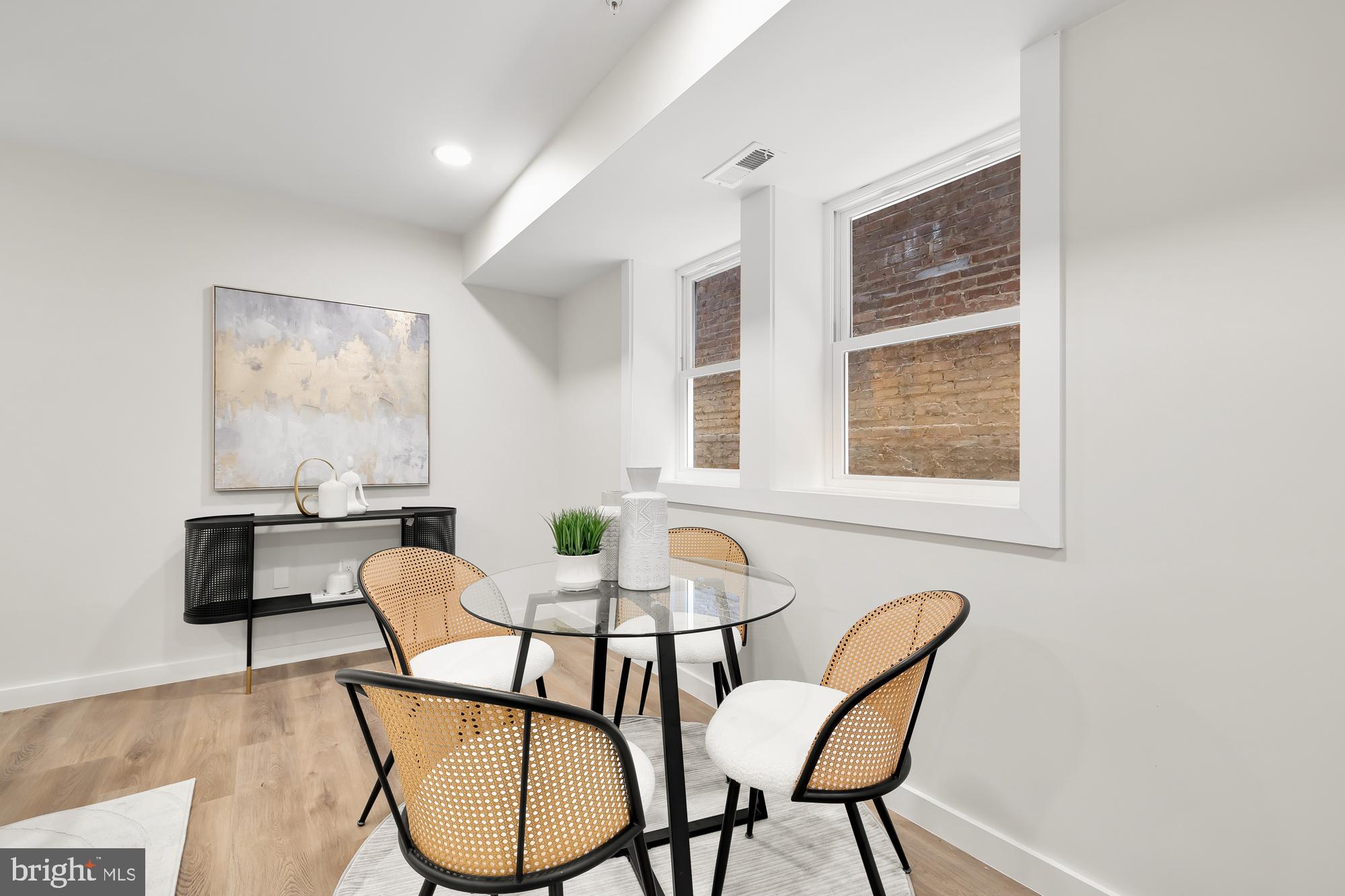 1644 Park Road Northwest, Unit A Washington, DC 20010 - Photo 6 of 37 Dining