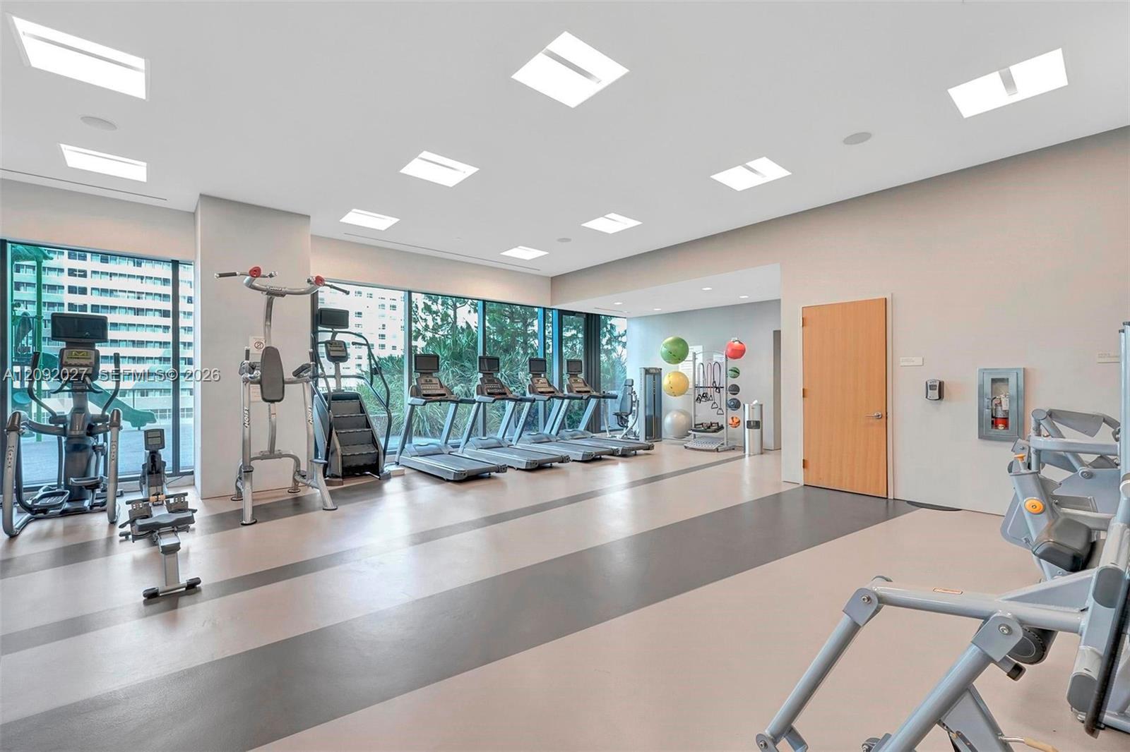 88 Southwest 7th Street, Unit 910 Miami, FL 33130 - Photo 48 of 55 Gallery Image 48
