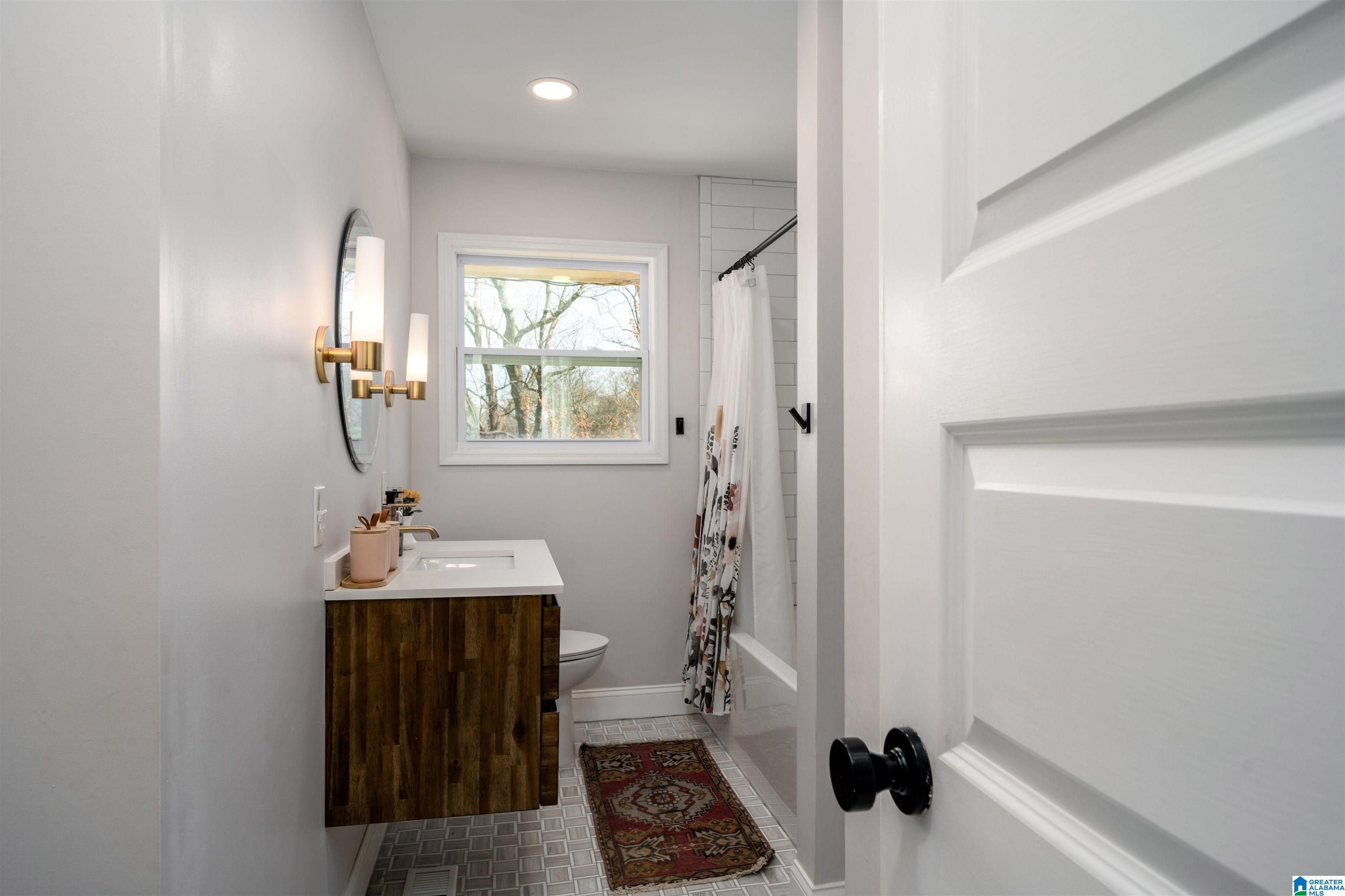 1305 Overwood Road Birmingham, AL 35222 - Photo 20 of 33