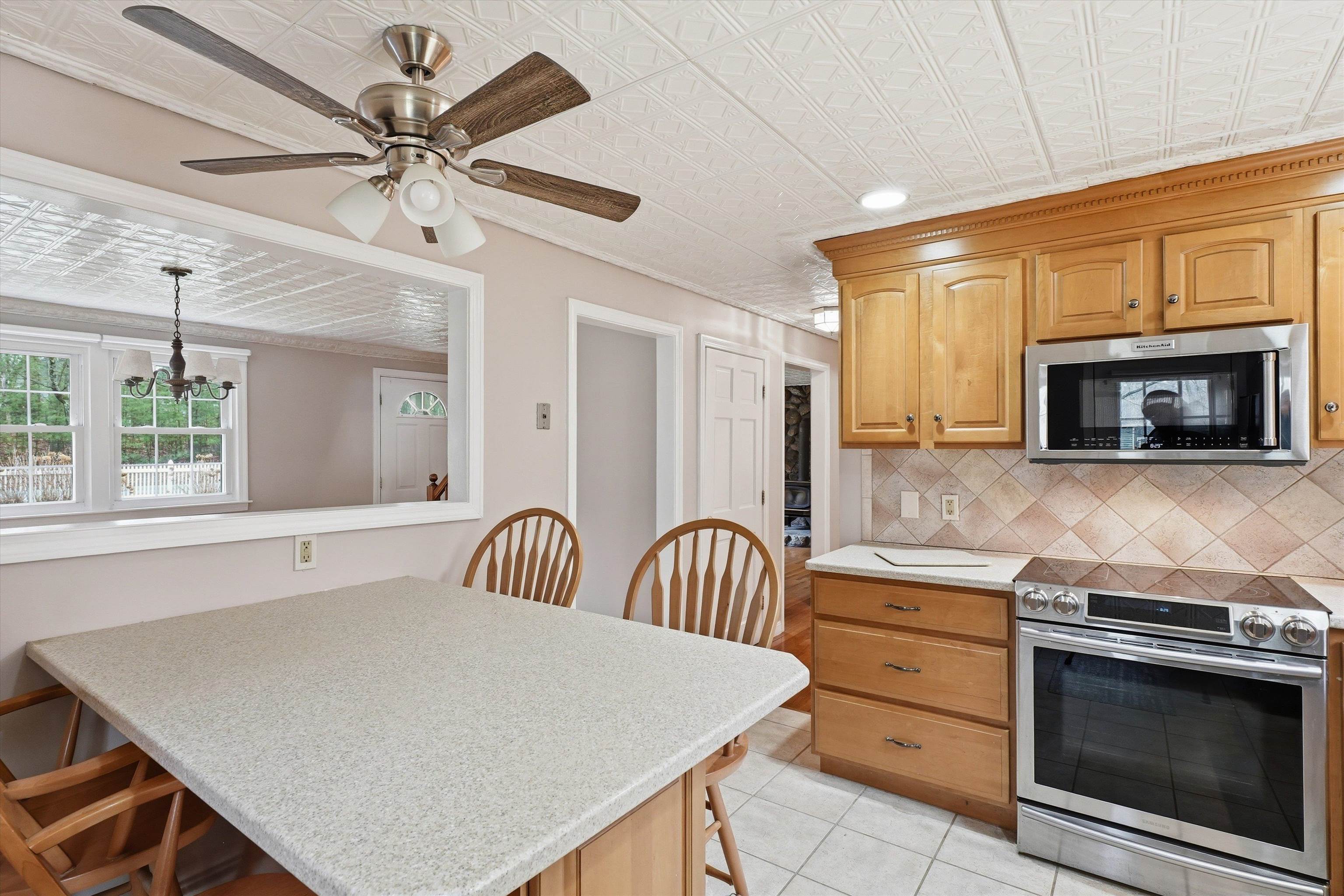 24 Fordway Extension Windham, NH 03087 - Photo 10 of 43