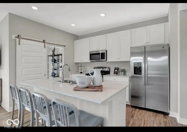 $2,195 | 15219 Farrington Way, Fishers, IN 46037