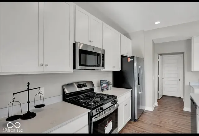 $2,195 | 15219 Farrington Way, Fishers, IN 46037